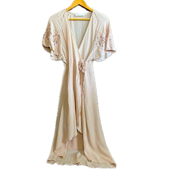 ASTR the Label Blush Pink Crochet Sleeve High Low Hem Feminine Wrap Dress Sz S - Picture 7 of 15